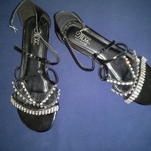 Dressy Rhindstone and Black Straps